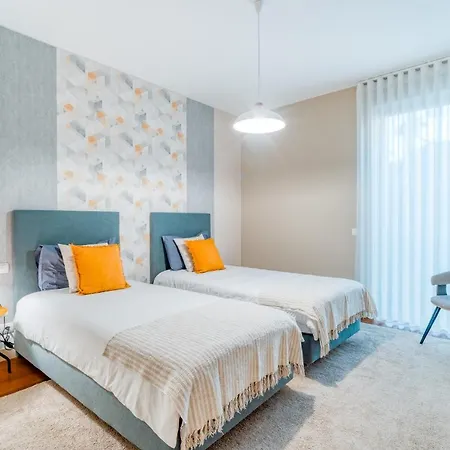 Bm - 3 Pools-gym-ac-huge Balcony Sea View