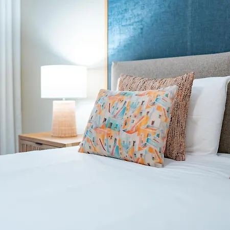 Apartament Bm - 3 Pools-gym-ac-huge Balcony Sea View *