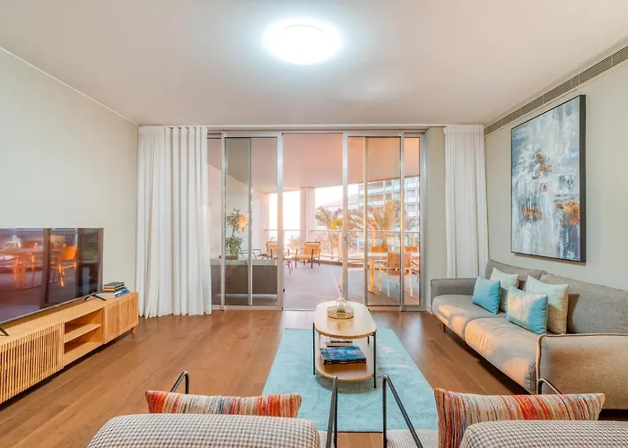 Bm - 3 Pools-gym-ac-huge Balcony Sea View *