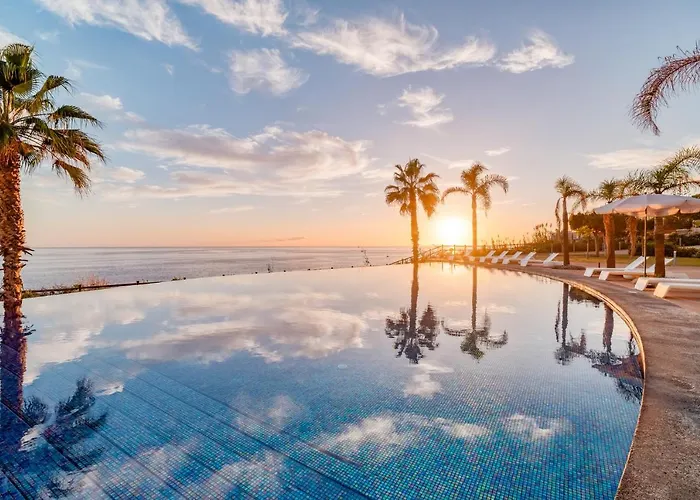 Bm - 3 Pools-gym-ac-huge Balcony Sea View *