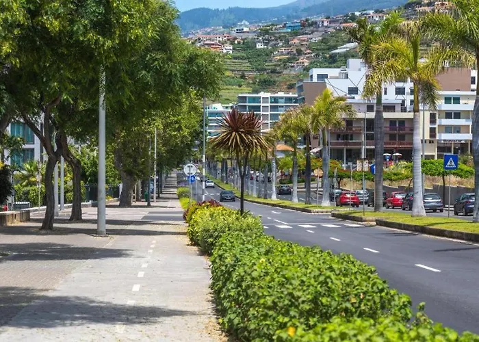 Apartman Bm - 3 Pools-gym-ac-huge Balcony Sea View