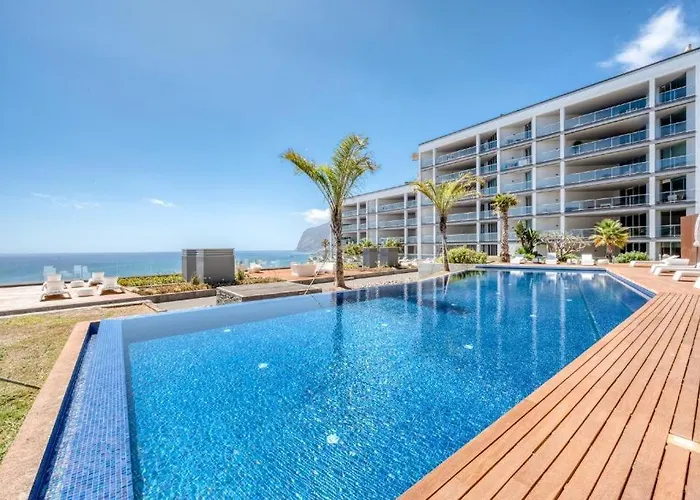 Bm - 3 Pools-gym-ac-huge Balcony Sea View