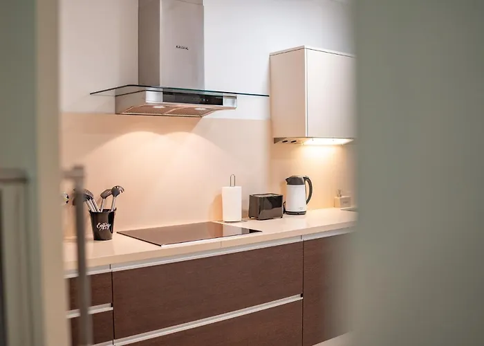 Bm - 3 Pools-gym-ac-huge Balcony Sea View דירה *